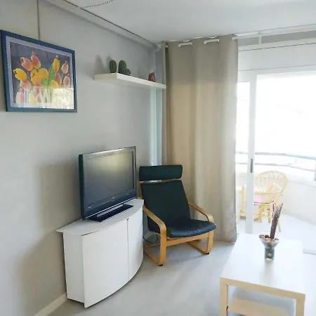 En El Centro De Apartamento Calafell